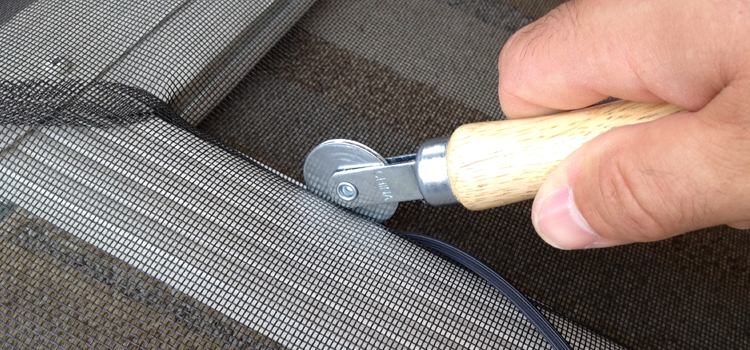 metal screen door repair in Walnut Park